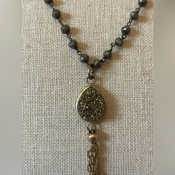 Dainty Beaded Necklace - Picture 2 of 3